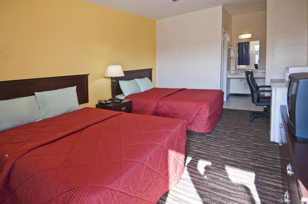 Jonathan'S Inn Groves Bagian luar foto